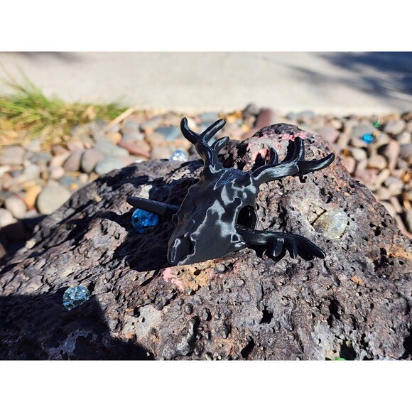 Deer Skull Hair Pin - Antler Hair Stick - Gothic Fantasy Wikka Cosplay Accessory - Picture 11 of 16